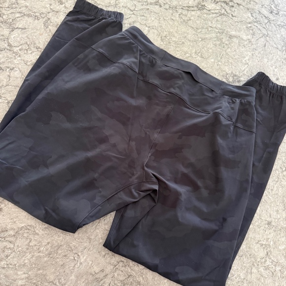 lululemon men surge joggers camo small - Picture 5 of 7